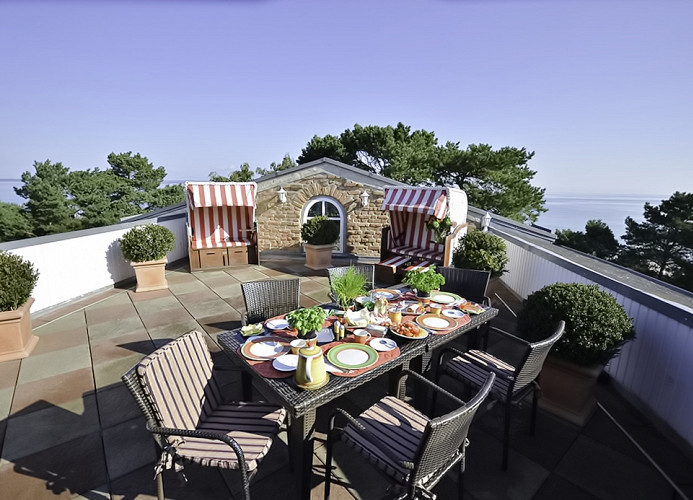 Terrasse mit Meerblick und viel Platz