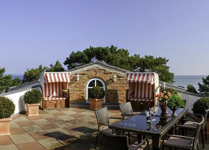 Terrasse mit Meerblick und viel Platz