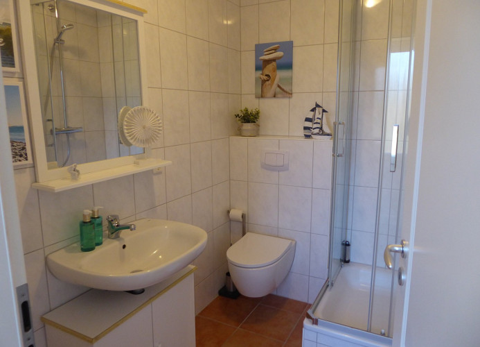 Bad mit Dusche